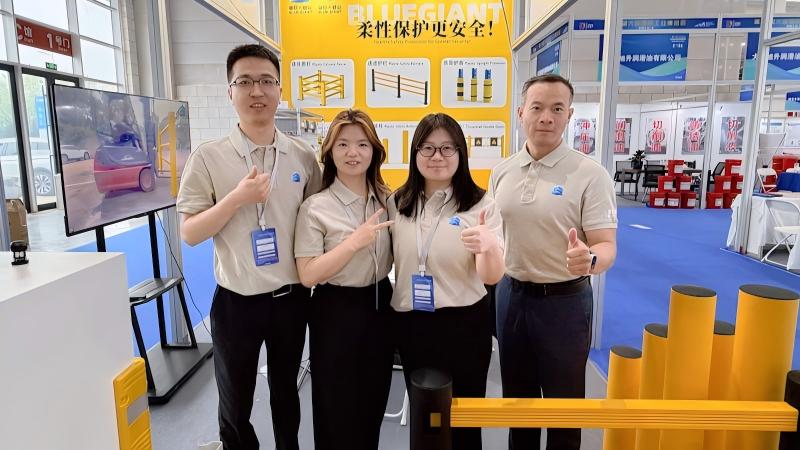 บริษัท Jiangsu Blue Giant ปิดฉากงานมหกรรมอุตสาหกรรมนานาชาติ Dalian ครั้งที่ 28 ประจำปี 2026 อย่างประสบความสำเร็จ ด้วยความร่วมมือจากลูกค้าในสถานที่จัดงาน